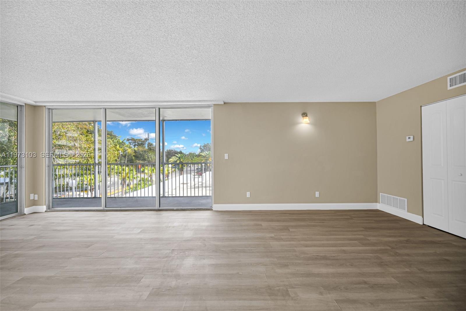 ELLINGTON AT COUNTY LINE - Residential