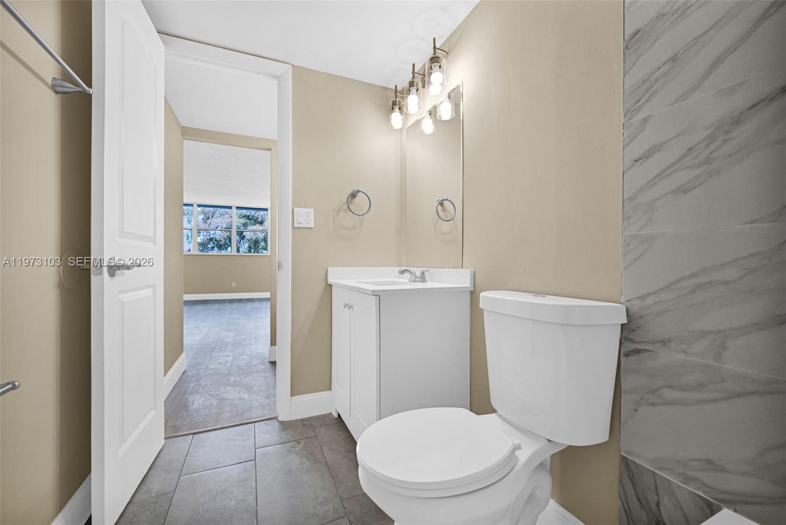 ELLINGTON AT COUNTY LINE - Residential