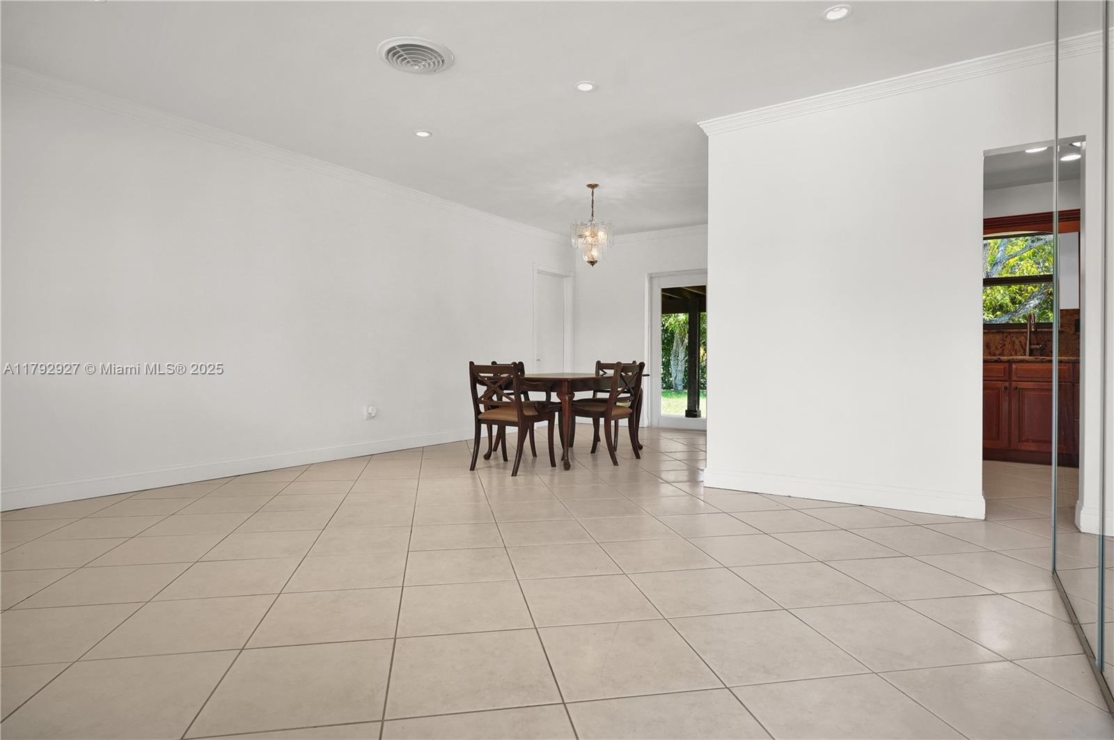 4515 SW 83rd Ave