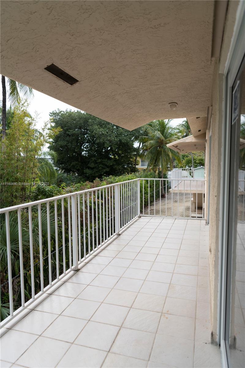 PORT LARGO - Residential Lease