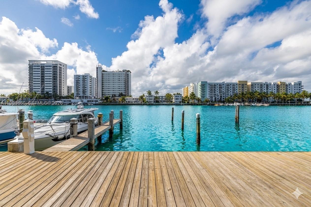 ELOQUENCE ON THE BAY CONDO - Residential