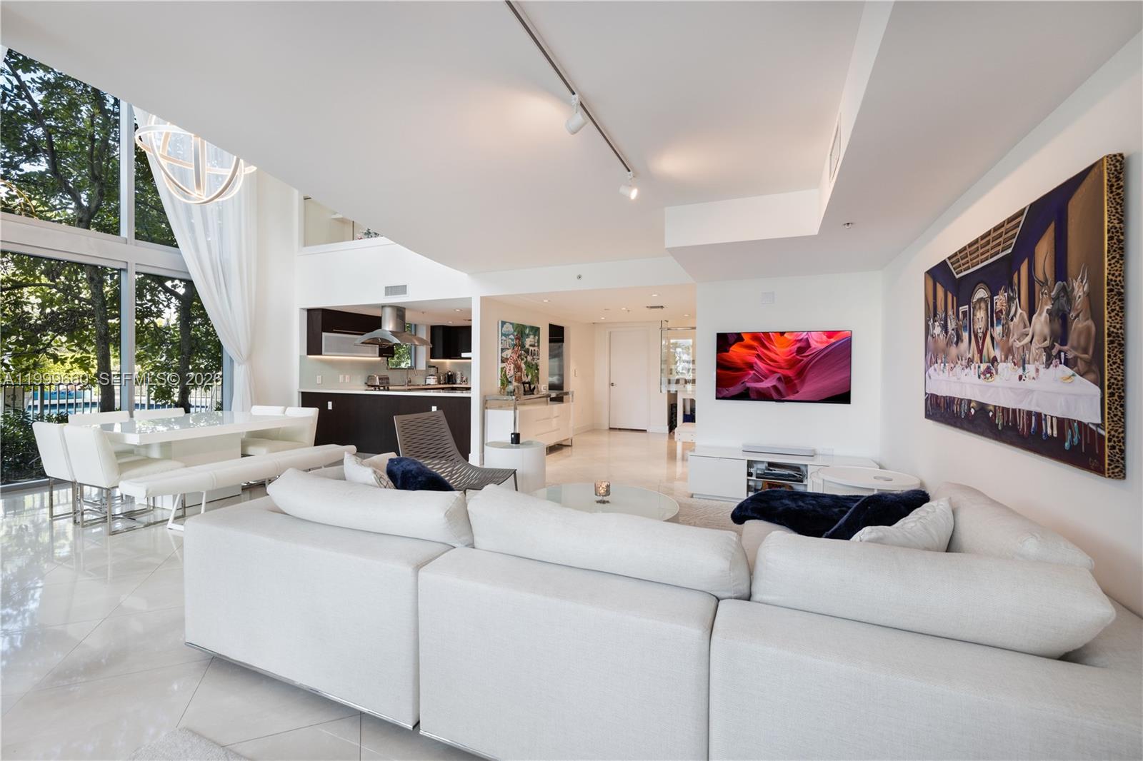 ELOQUENCE ON THE BAY CONDO - Residential