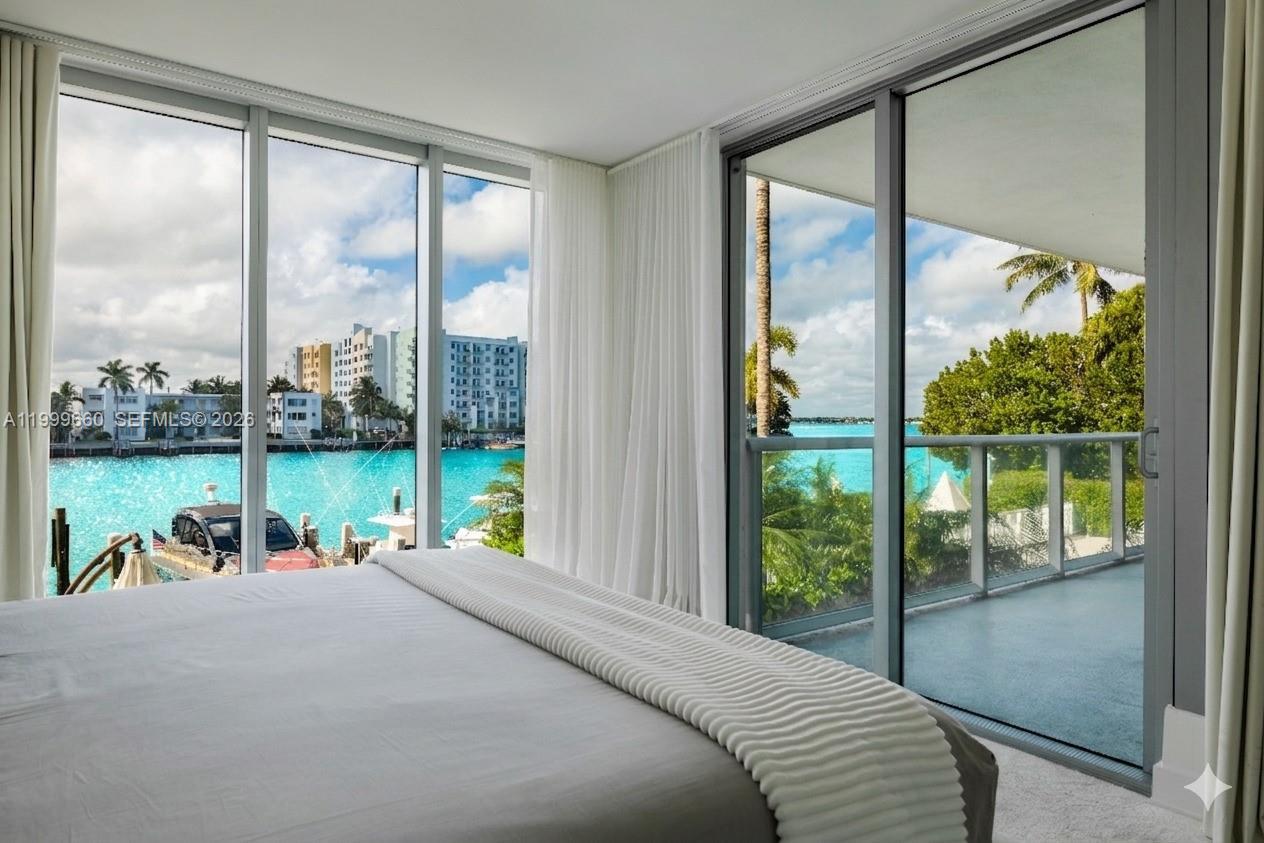 ELOQUENCE ON THE BAY CONDO - Residential