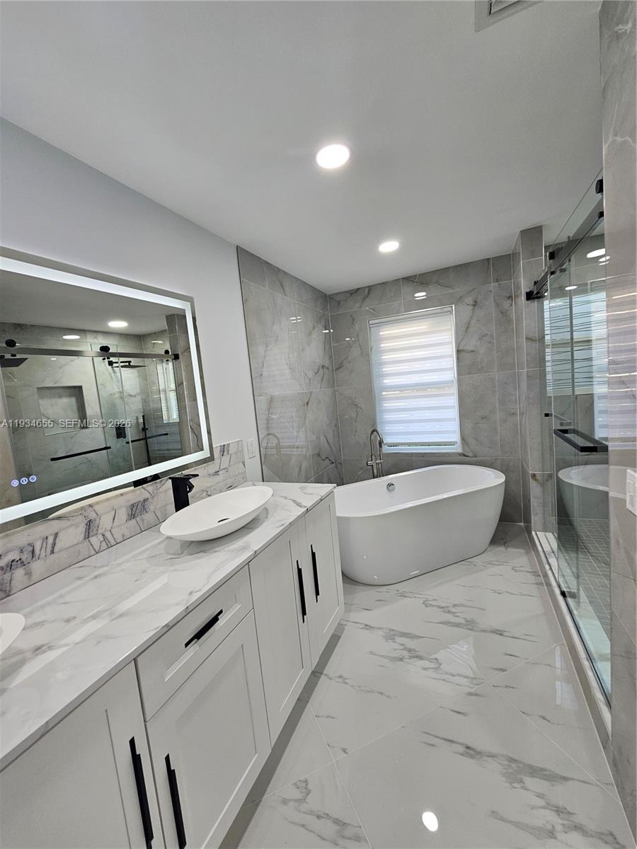 PGA RESORT COMMUNITY 3 - Residential