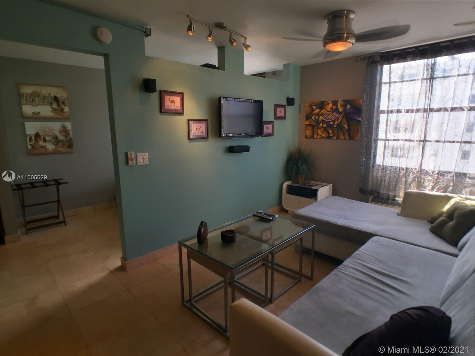 HAMPTON ON WASHINGTON AV - Residential