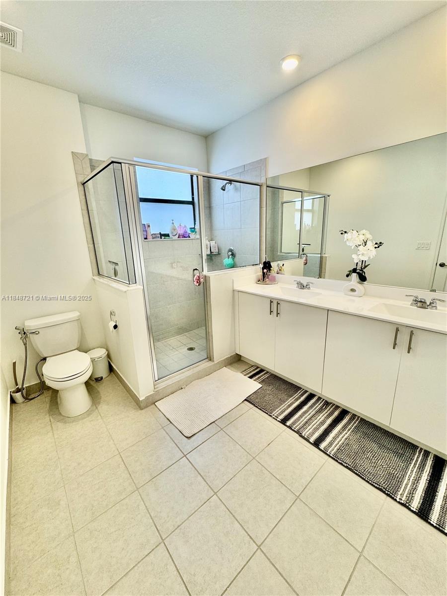 KENDALL ASSEMBLAGE NORTH - Residential