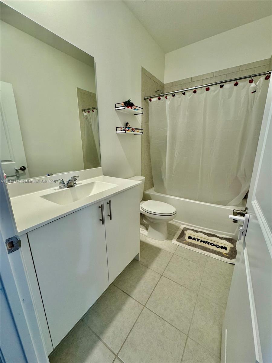 KENDALL ASSEMBLAGE NORTH - Residential