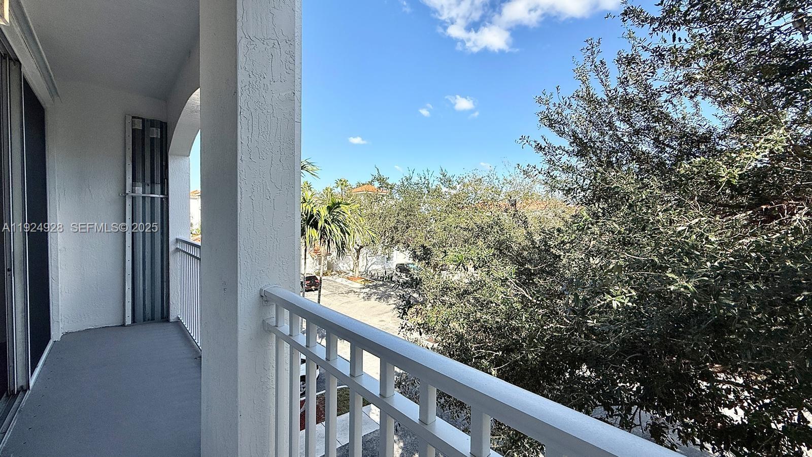 RESIDENCES AT LEGACY PLAC - Residential Lease