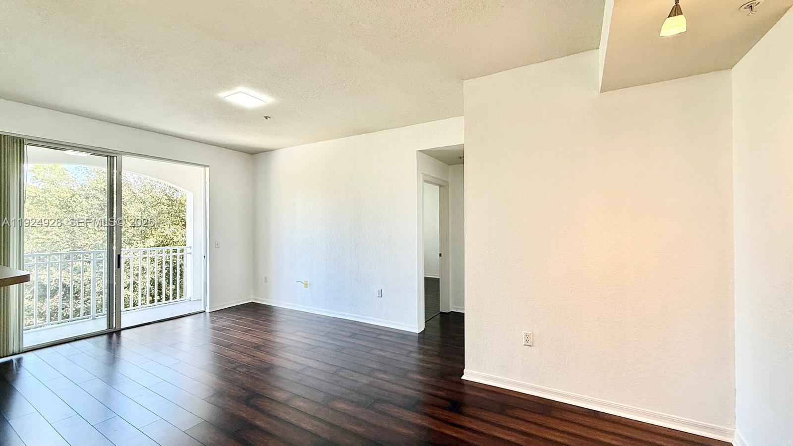 RESIDENCES AT LEGACY PLAC - Residential Lease