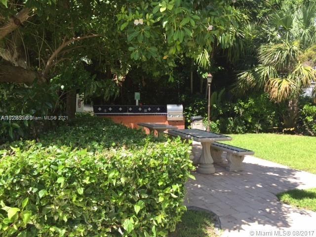 BRICKELL BISCAYNE CONDO - Residential Lease