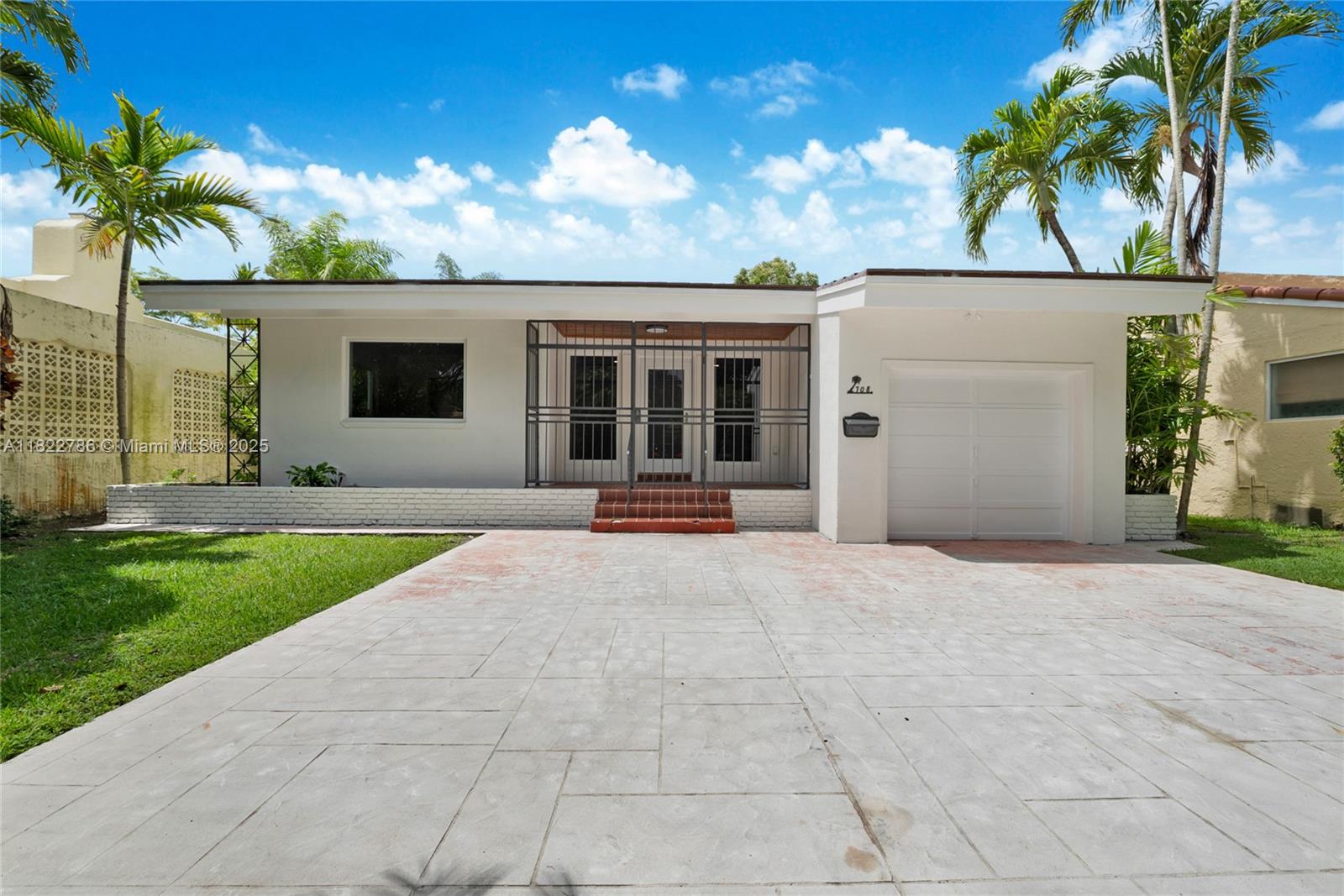 708 Navarre Ave