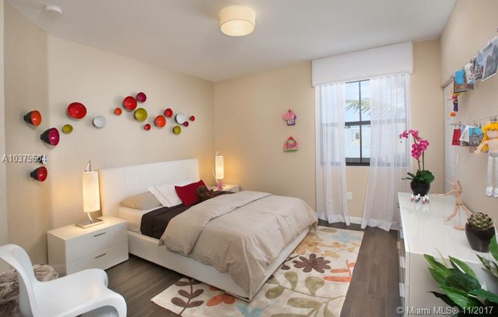 SILVER PALM - Residential