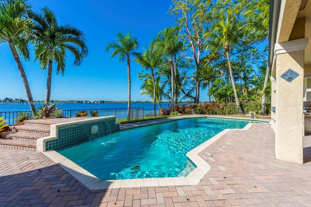 SILVER LAKES AT PEMBROKE - Residential
