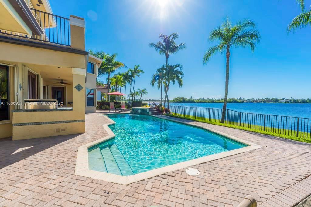 SILVER LAKES AT PEMBROKE - Residential