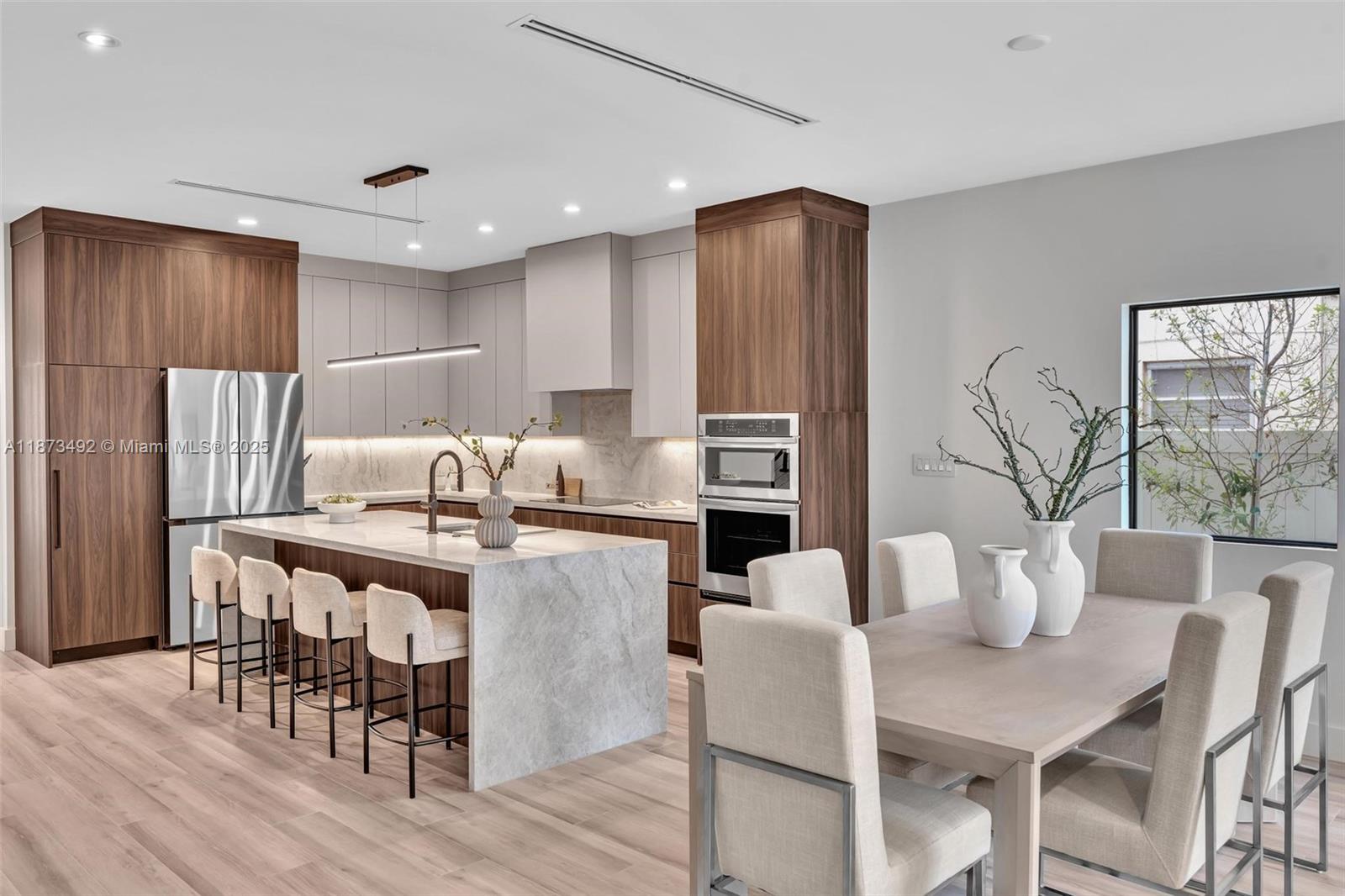 EAST SHENANDOAH - Residential