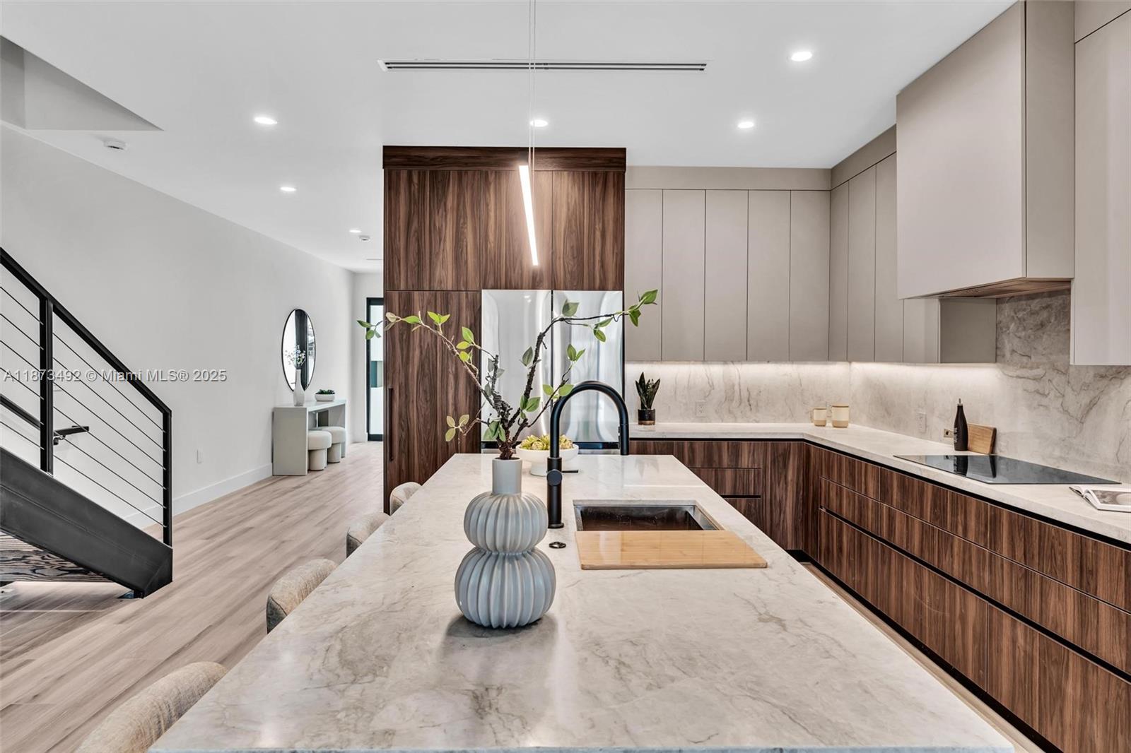 EAST SHENANDOAH - Residential