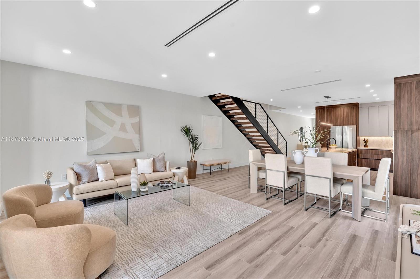 EAST SHENANDOAH - Residential