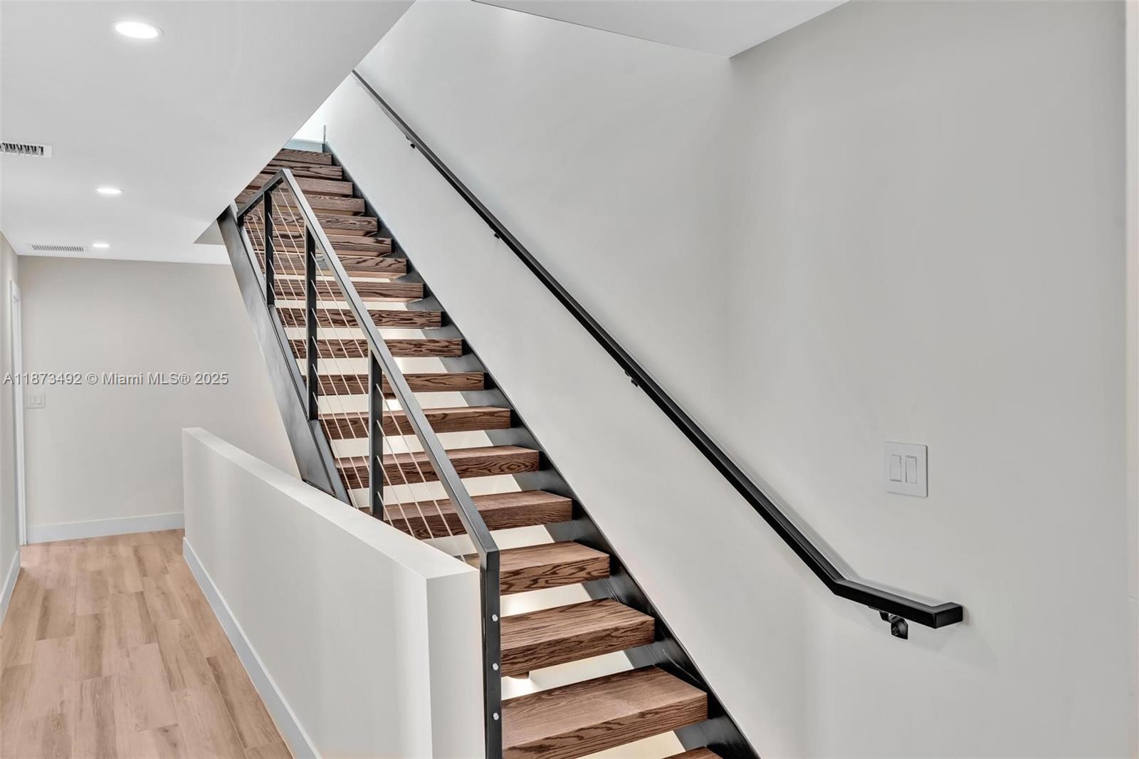 EAST SHENANDOAH - Residential