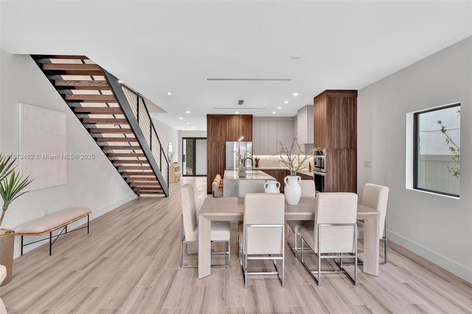 EAST SHENANDOAH - Residential