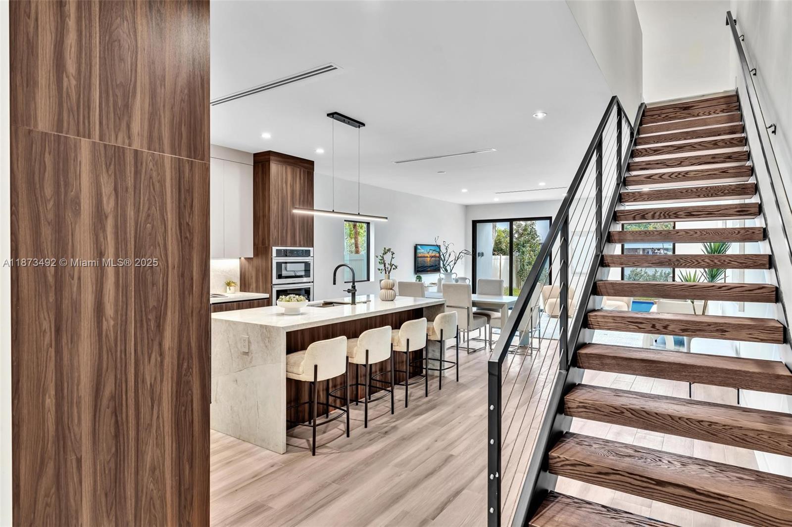 EAST SHENANDOAH - Residential