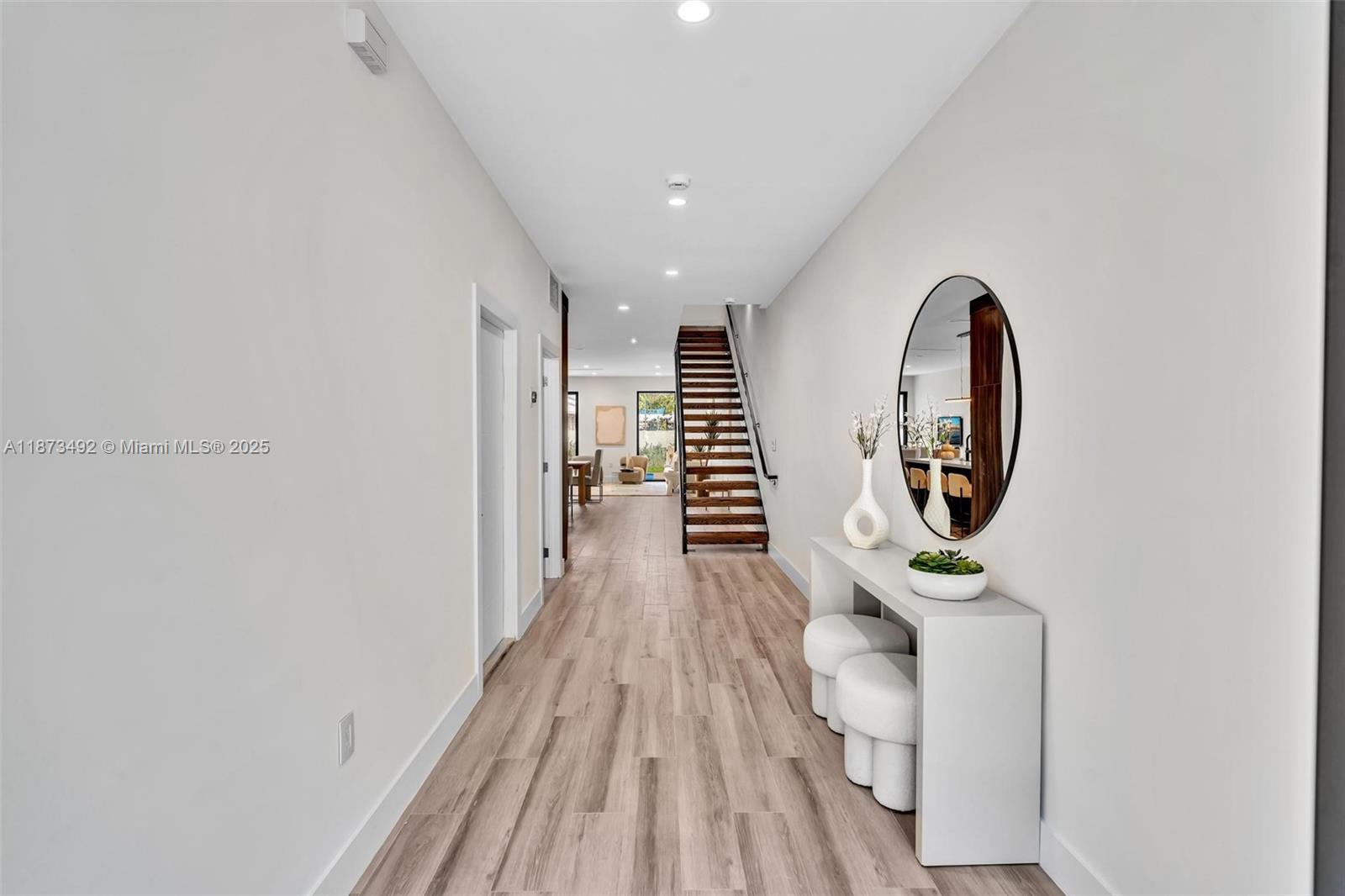 1387 SW 22nd Ter