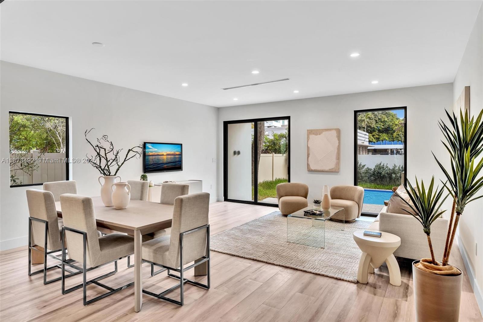 EAST SHENANDOAH - Residential