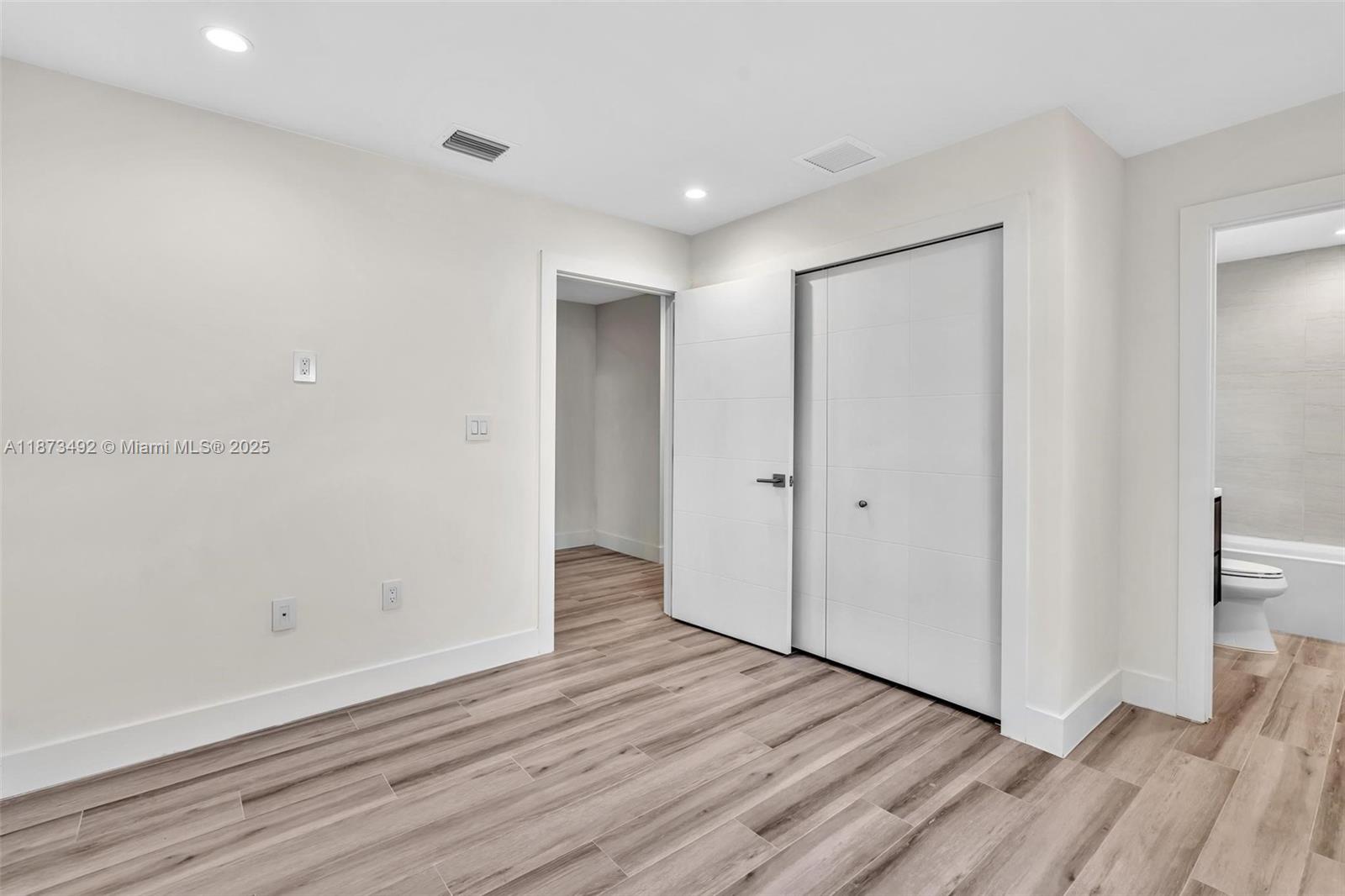 EAST SHENANDOAH - Residential