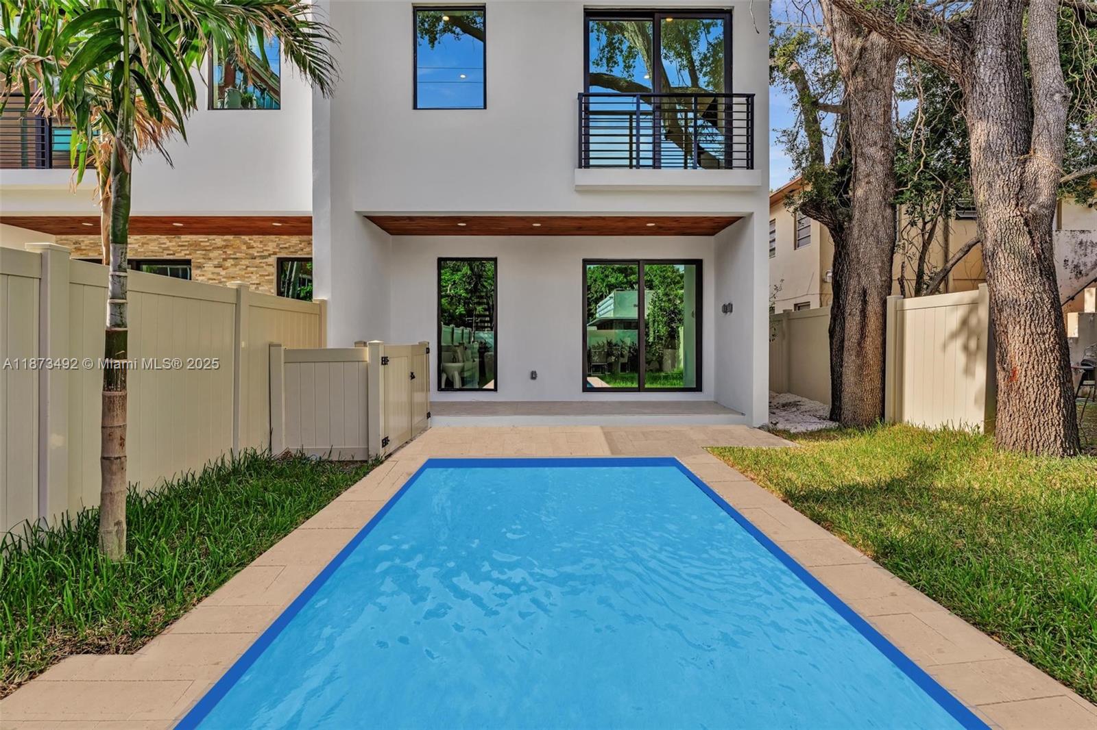 EAST SHENANDOAH - Residential