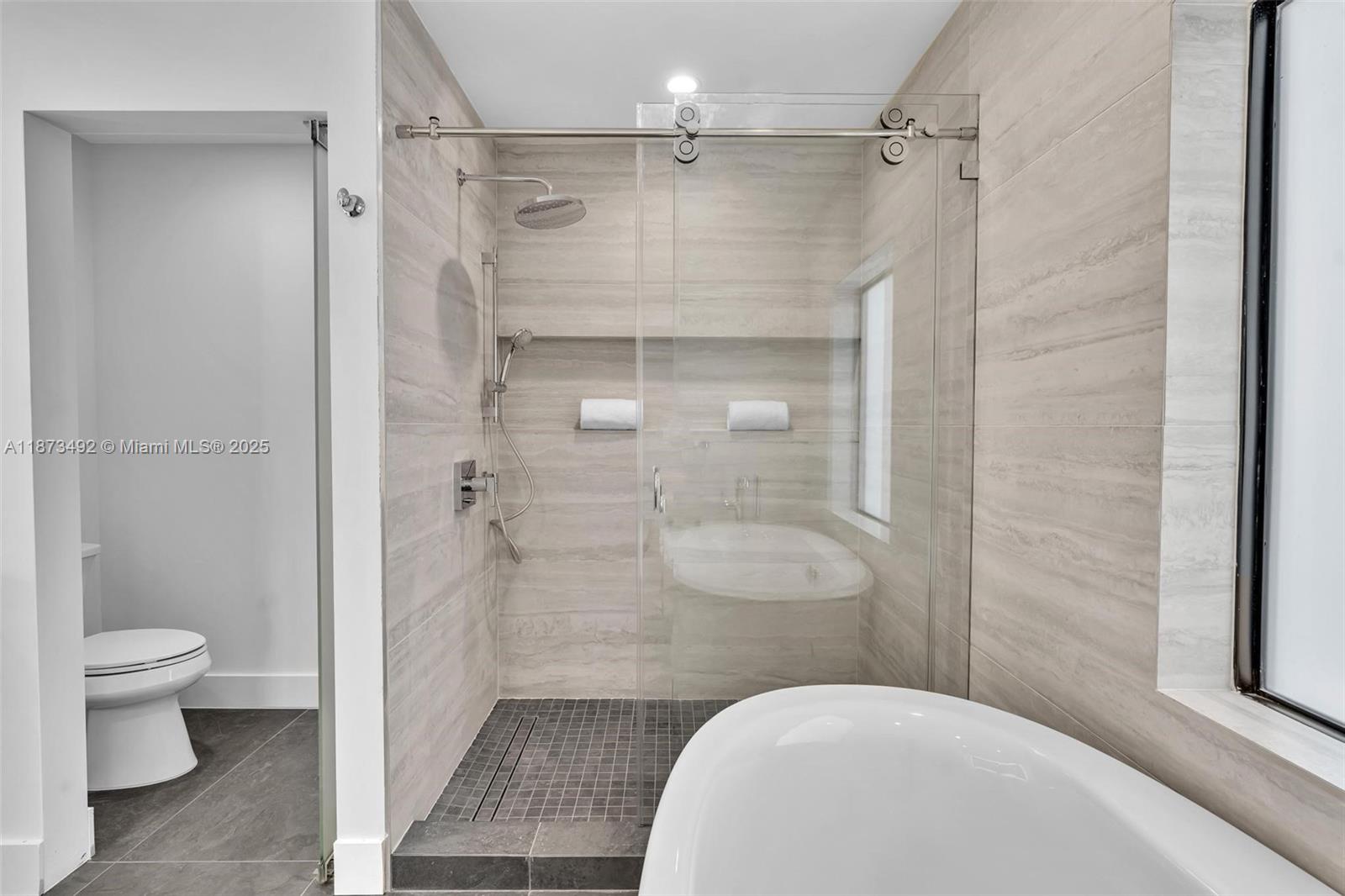 EAST SHENANDOAH - Residential