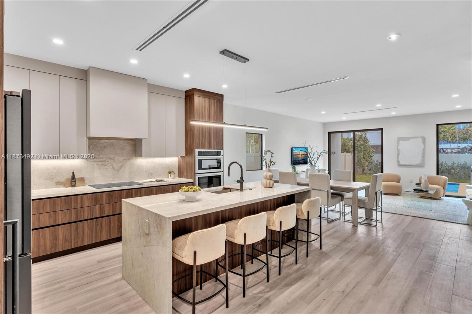 EAST SHENANDOAH - Residential