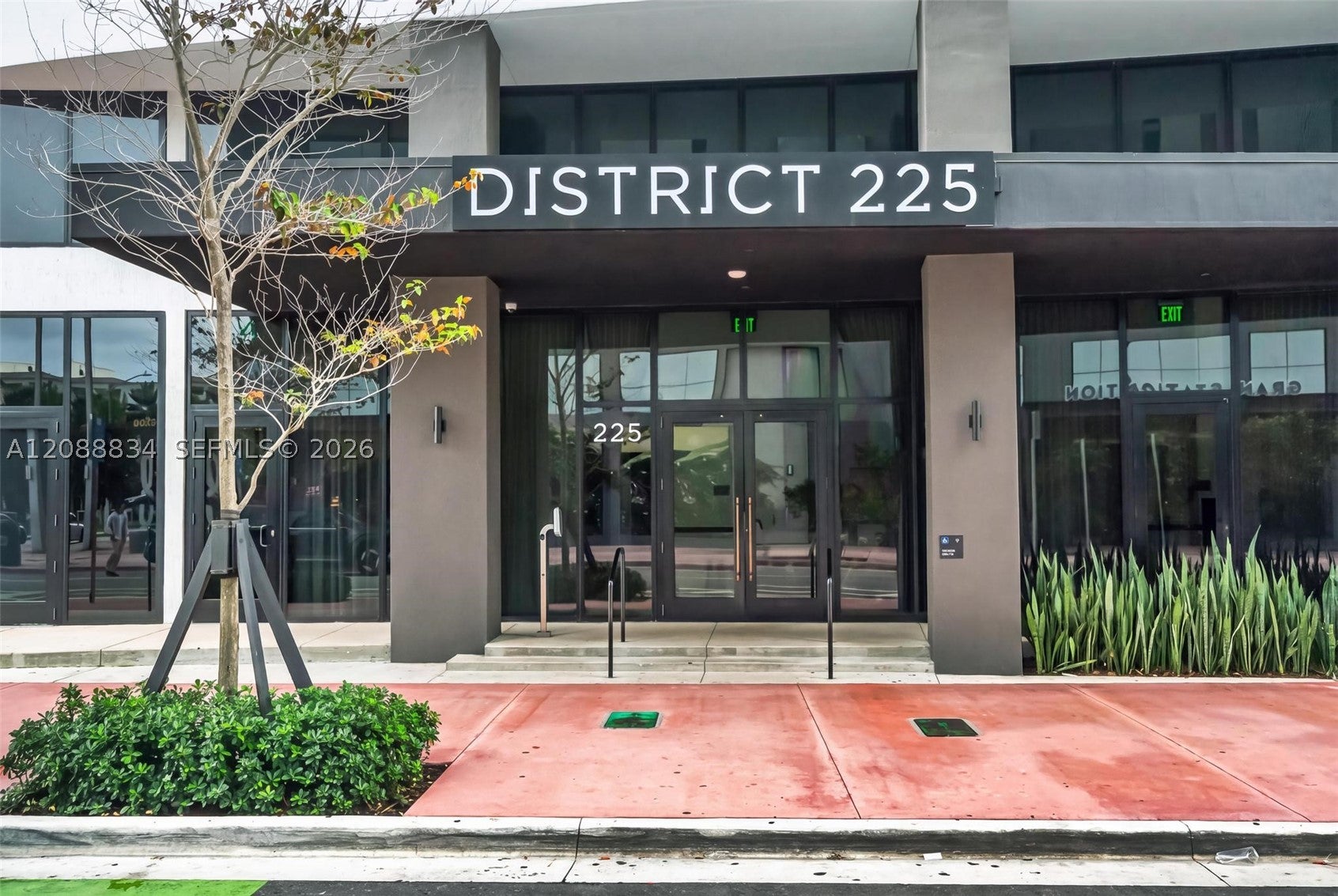 225 N Miami Ave 2208
