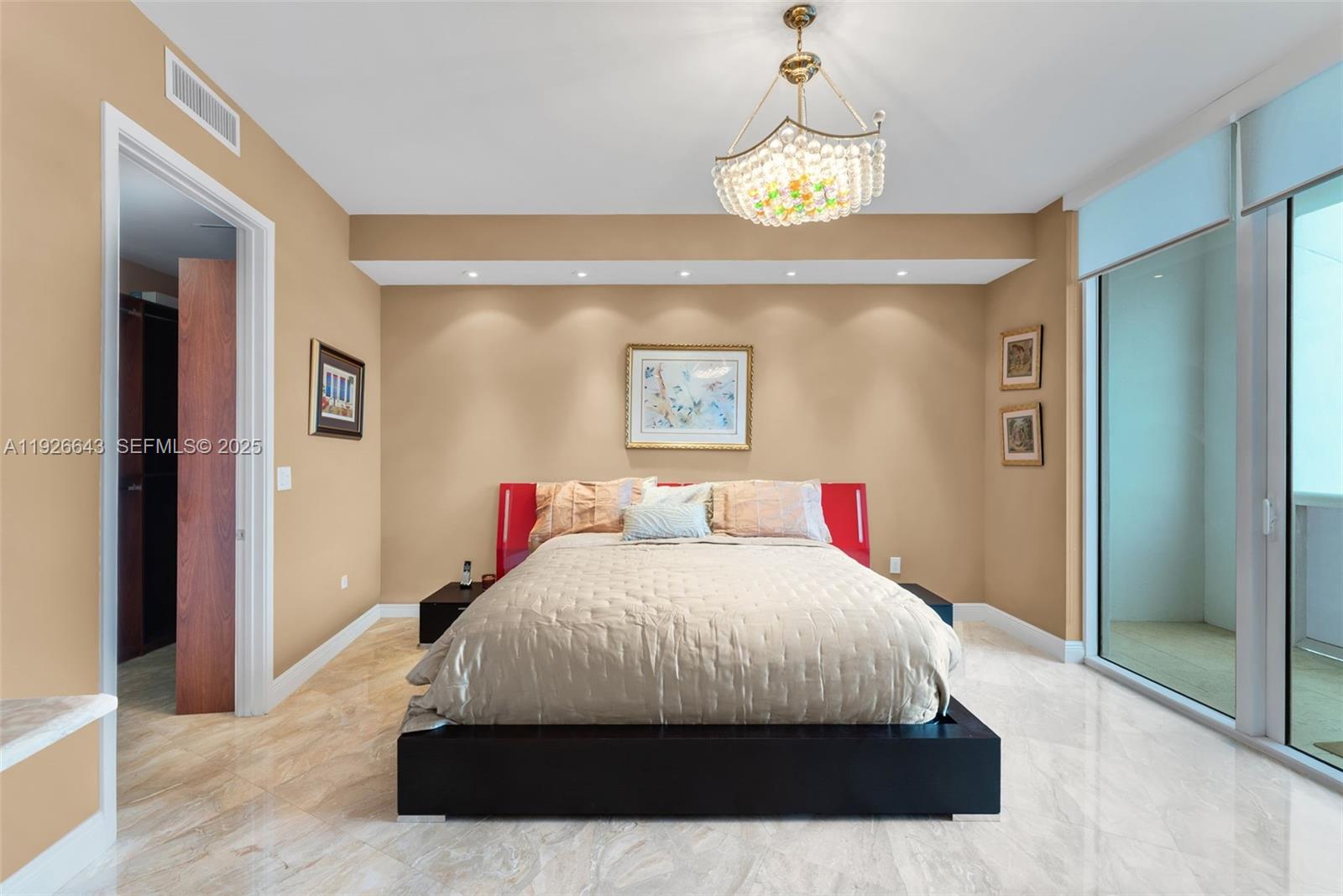 TRUMP ROYALE CONDO - Residential