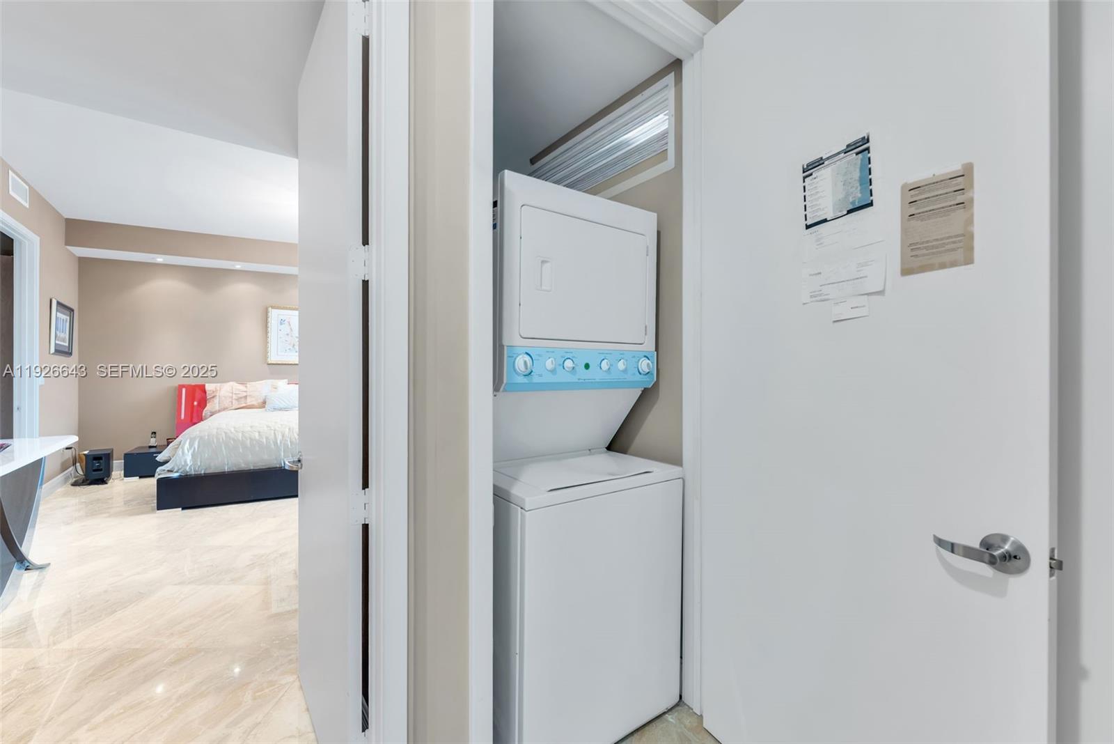 TRUMP ROYALE CONDO - Residential