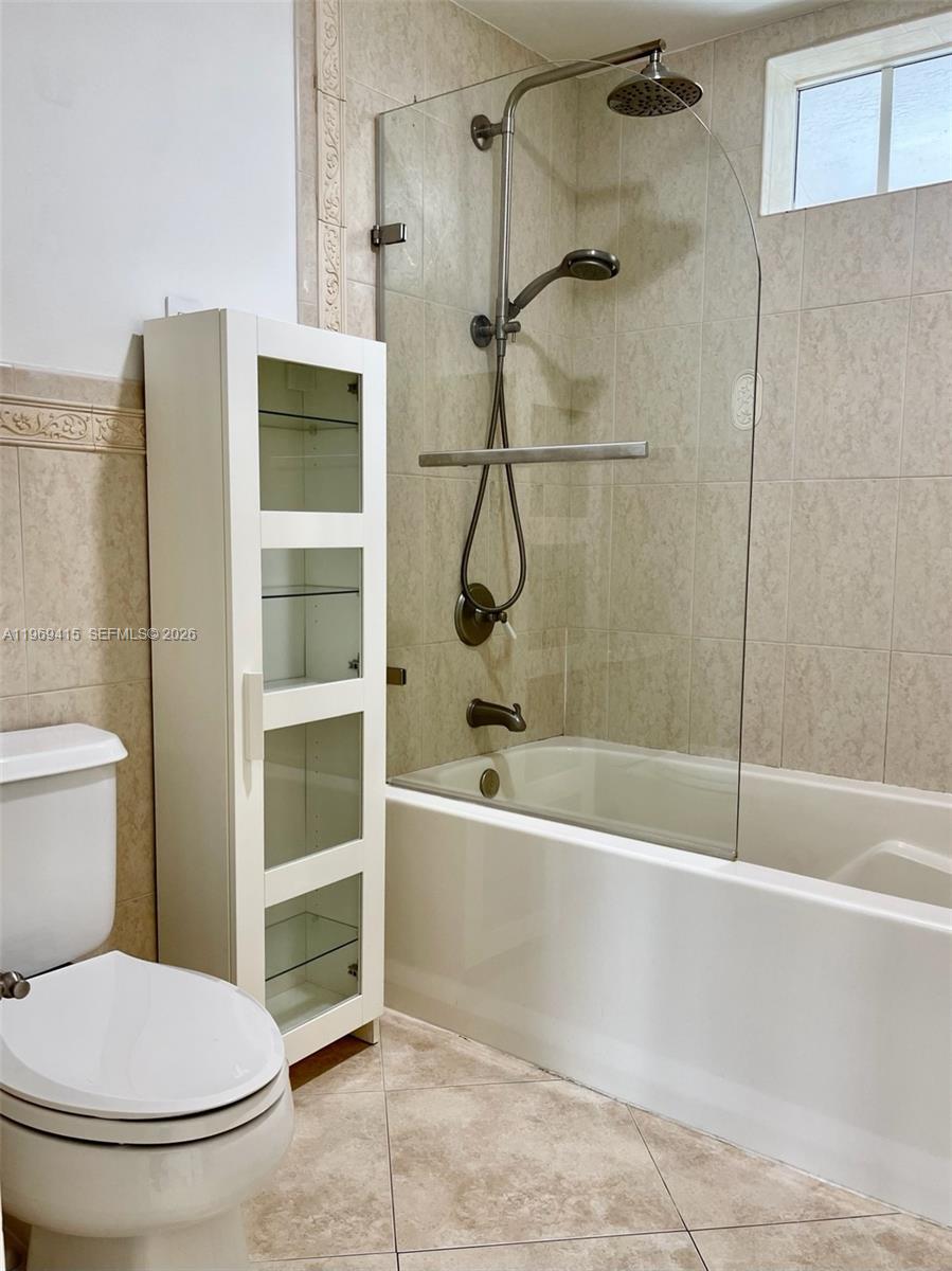 DOWNTOWN DADELAND CONDO N - Residential Lease