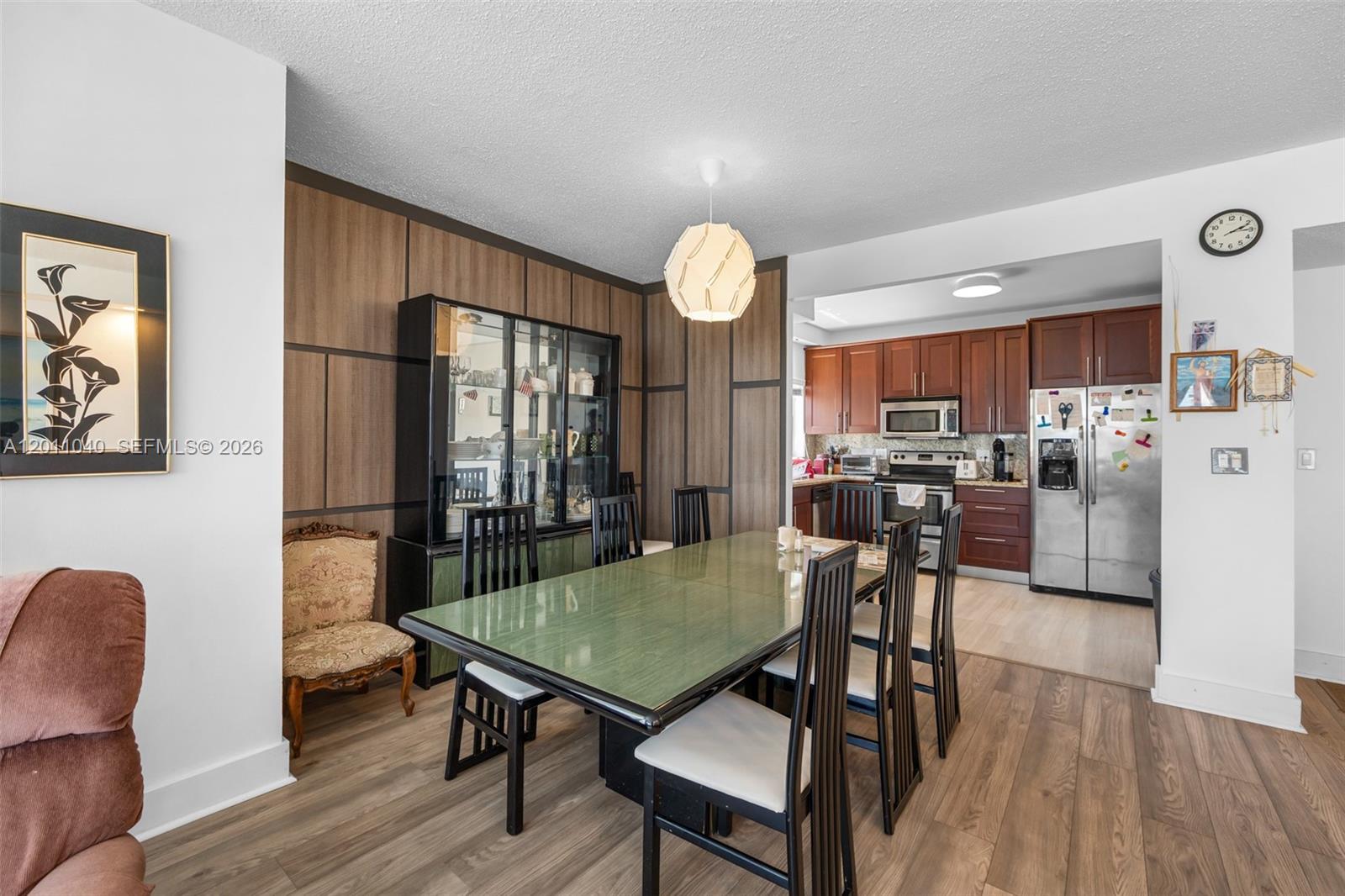 IMPERIAL TOWERS CONDO - Residential