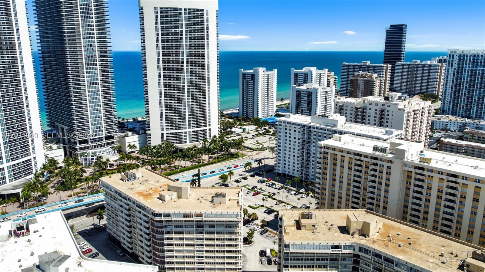 IMPERIAL TOWERS CONDO - Residential