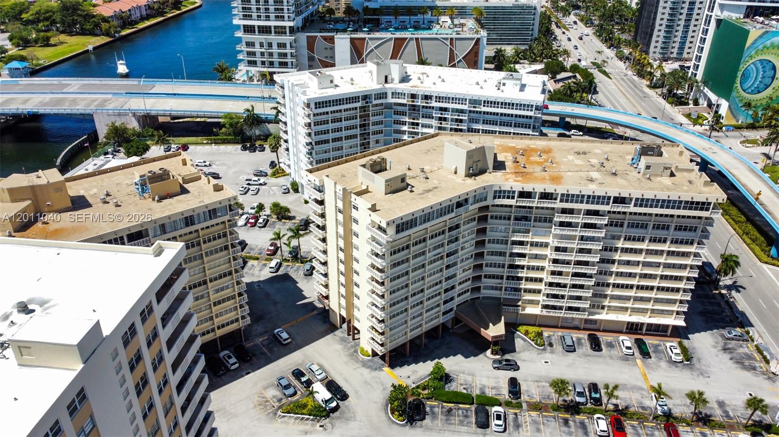 IMPERIAL TOWERS CONDO - Residential