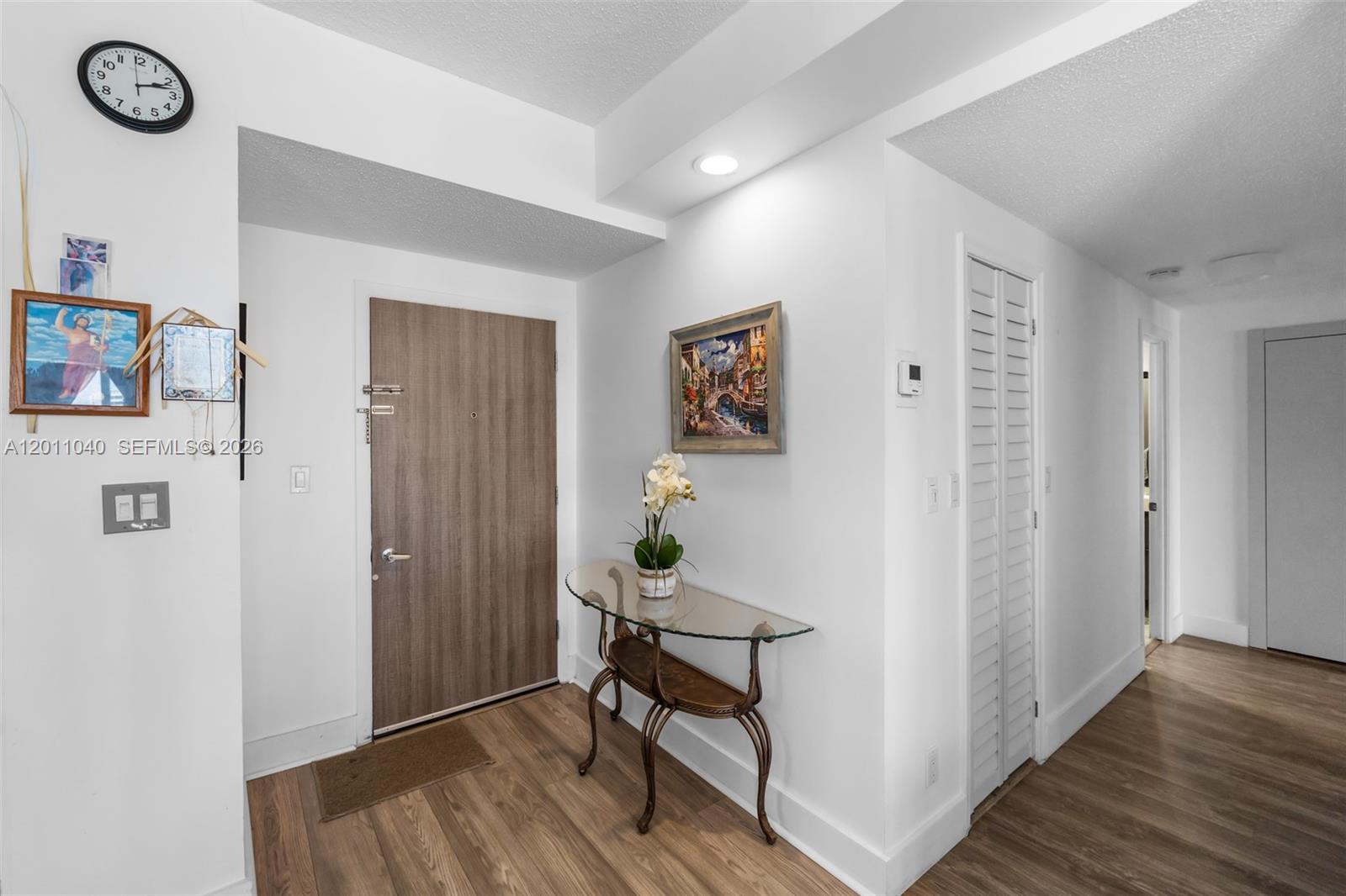 IMPERIAL TOWERS CONDO - Residential