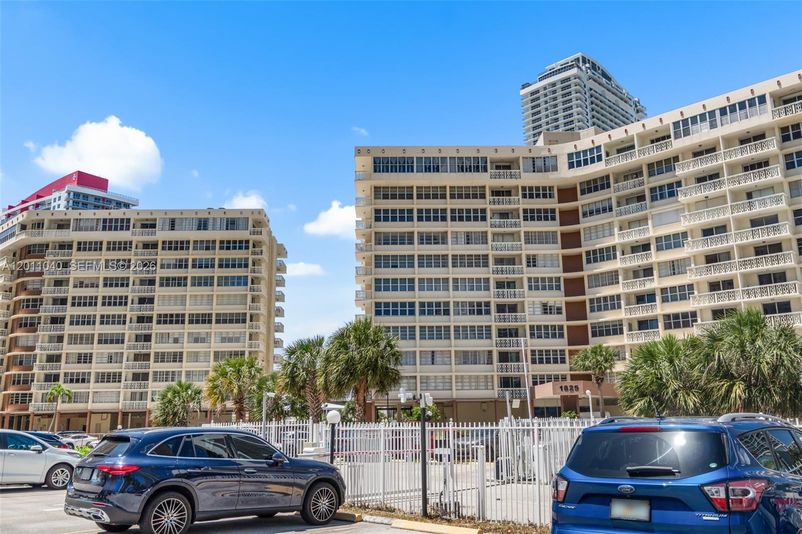 IMPERIAL TOWERS CONDO - Residential