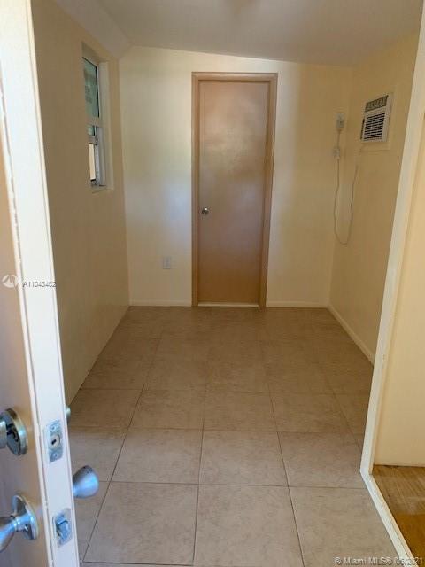 BISCAYNE GARDENS SEC E PA - Residential Lease