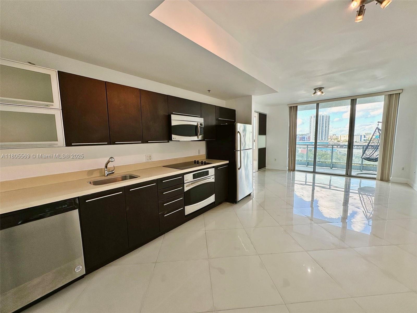 Property for Sale at 90 Sw 3rd St 1208, Miami, Broward County, Florida - Bedrooms: 1 
Bathrooms: 1  - $375,000