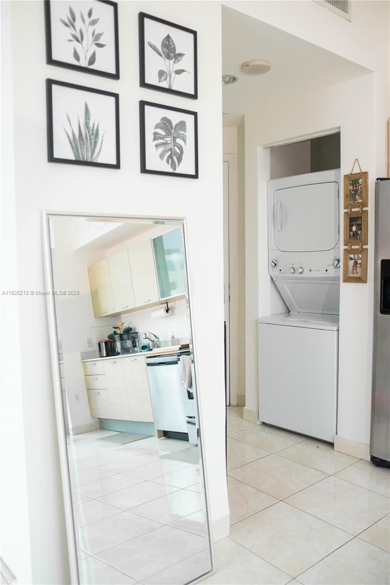 350 NE 24th St 410