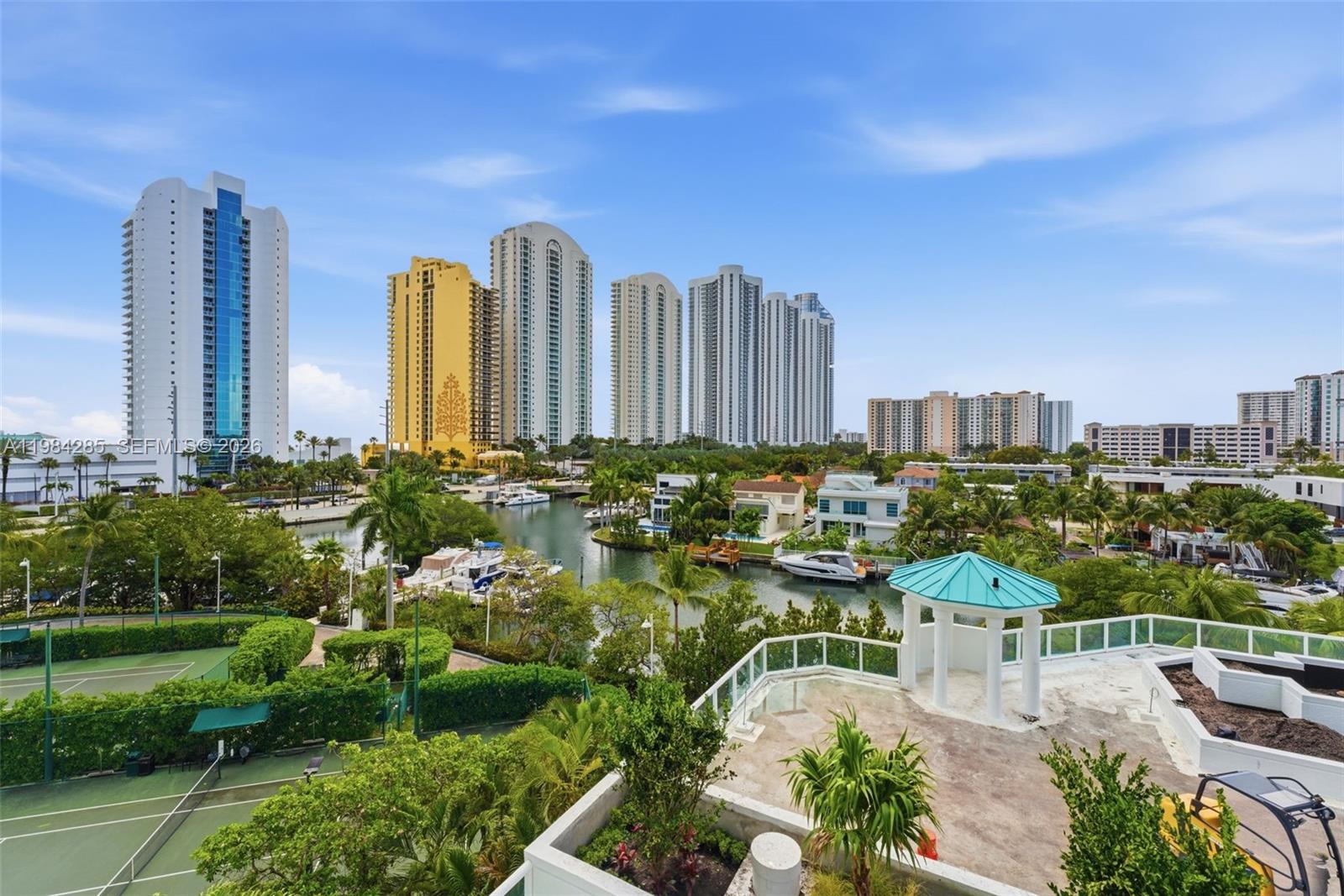 16400 Collins Ave 544