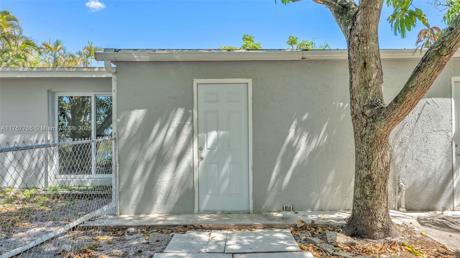 Rental Property at 20302 Nw 39th Ct 1, Miami Gardens, Broward County, Florida - Bedrooms: 1 
Bathrooms: 1  - $1,500 MO.