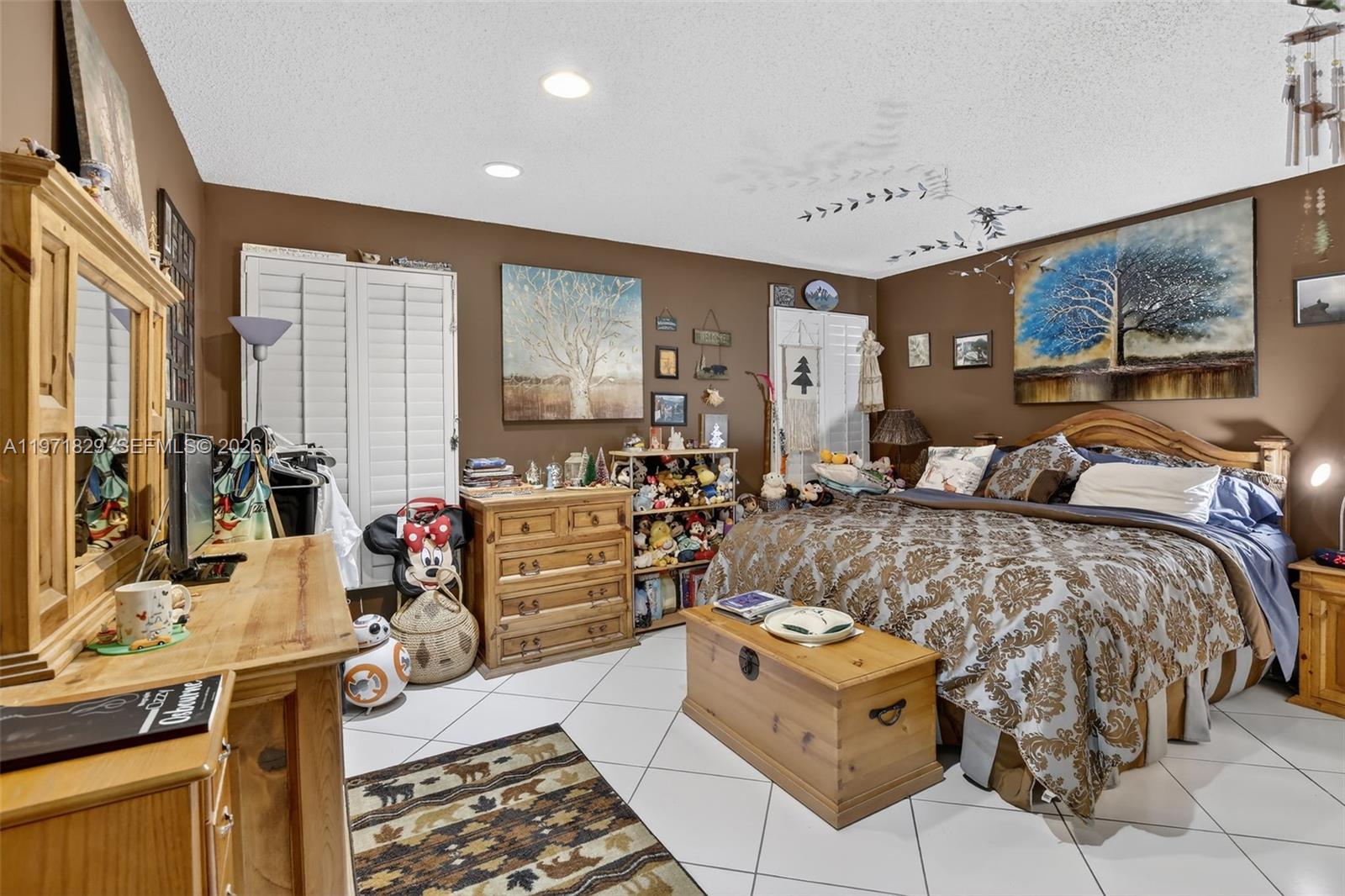 FOREST RIDGE CLUSTER HOME - Residential