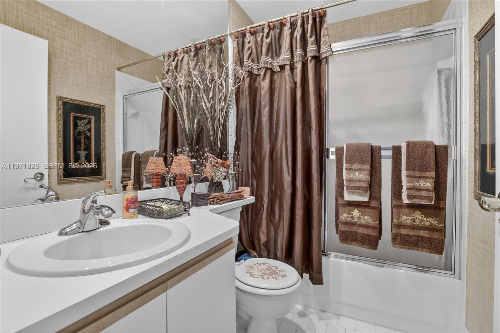 FOREST RIDGE CLUSTER HOME - Residential