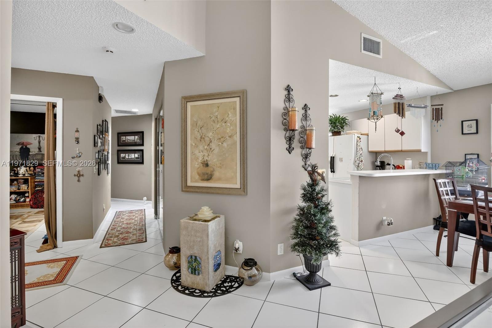 FOREST RIDGE CLUSTER HOME - Residential