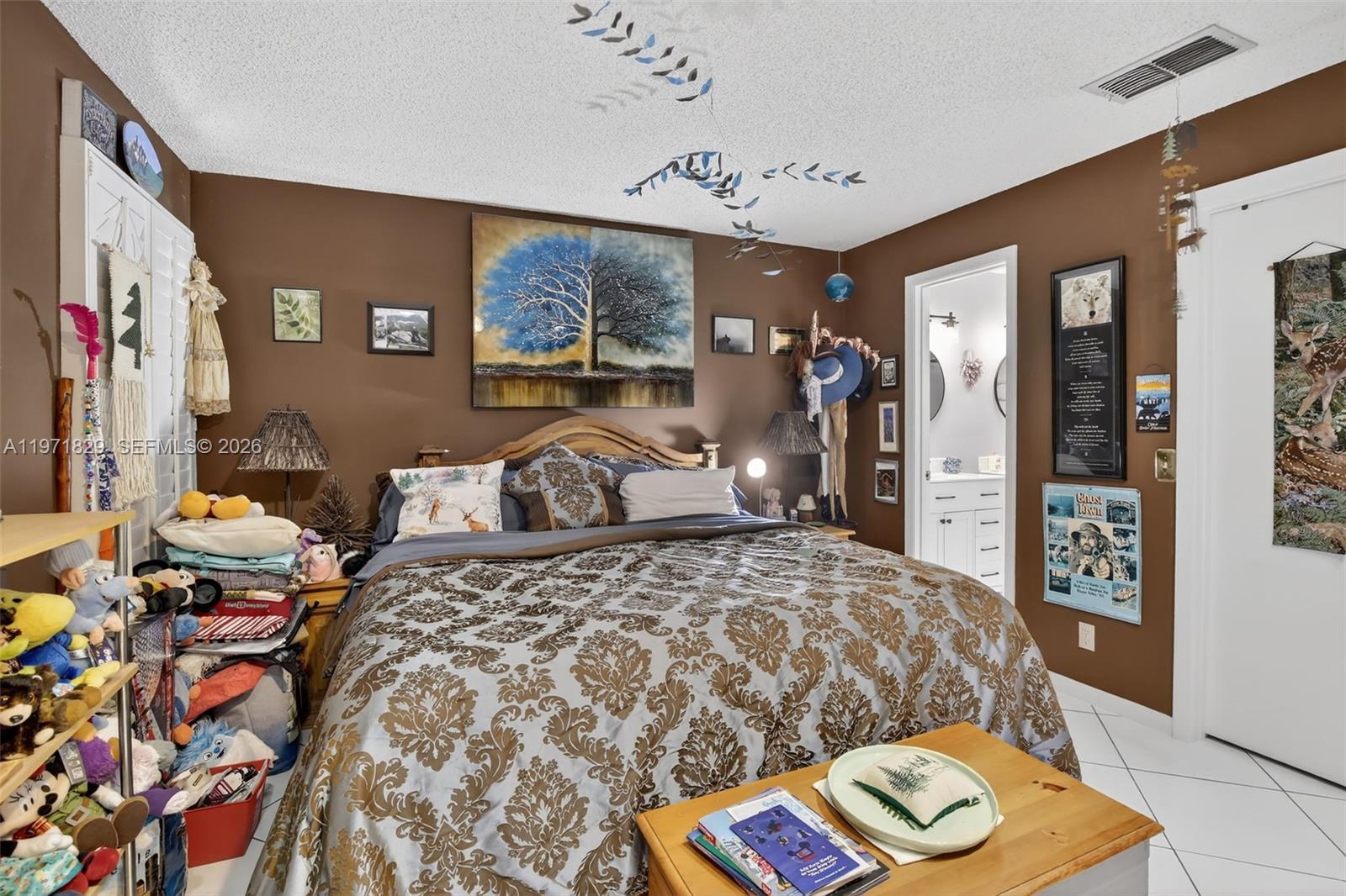 FOREST RIDGE CLUSTER HOME - Residential