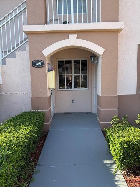 Photo of 1271 SE 28th Ct #105, Homestead, FL 33035 (MLS # A12019107)