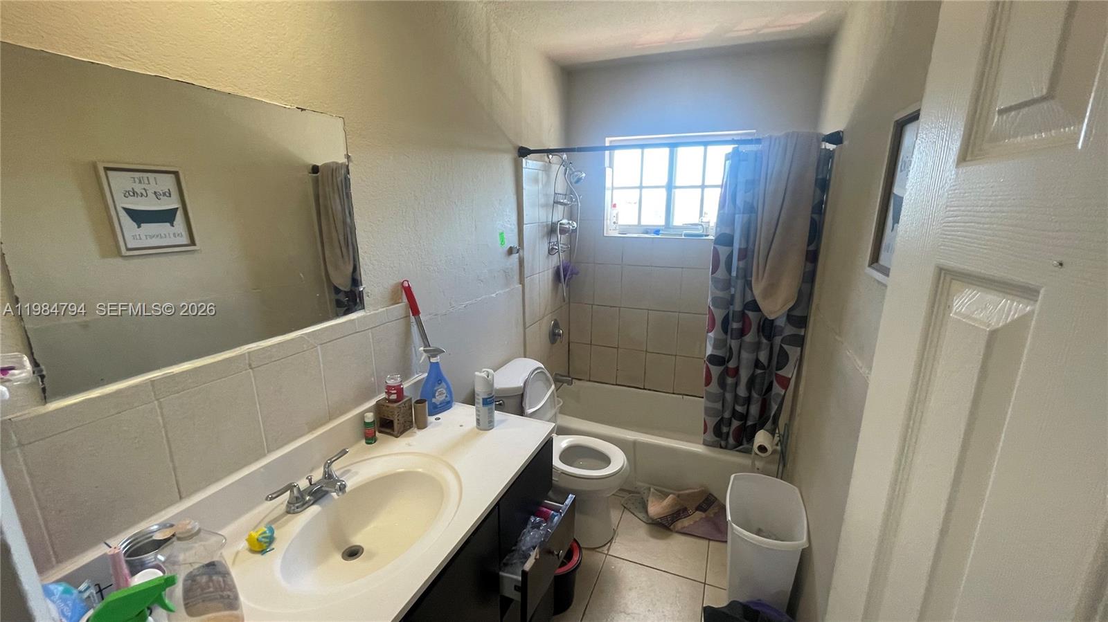 THE WHITE HOUSE CONDO - Residential